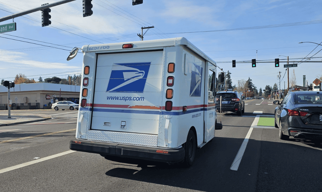 USPS reports 5.7% decline in parcel volumes, $9B loss